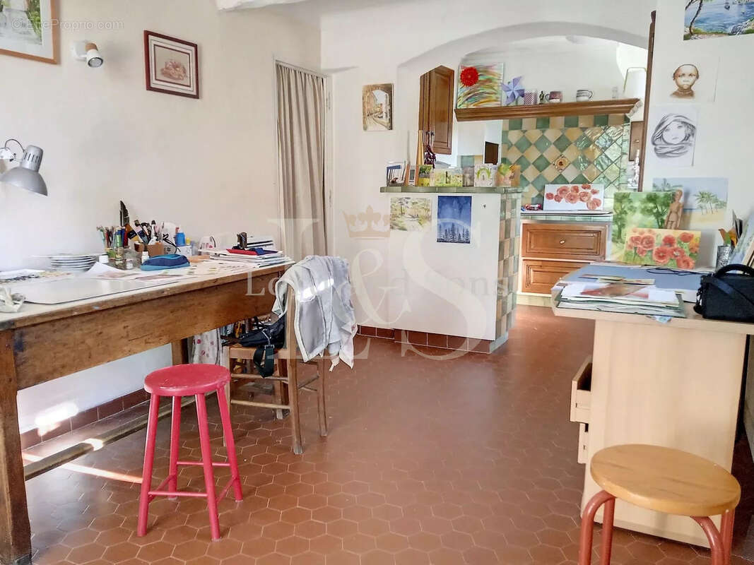 Maison à VAISON-LA-ROMAINE