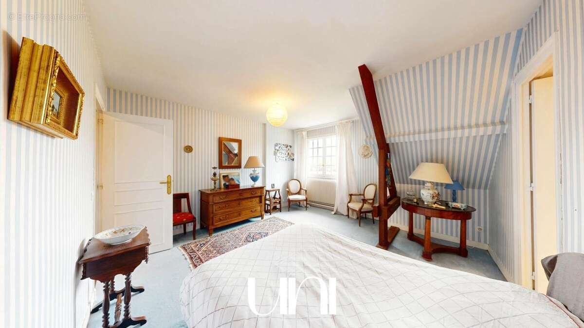 Maison à BRETTEVILLE-SUR-ODON