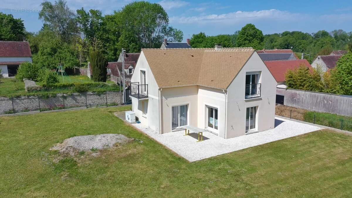 Maison à ULLY-SAINT-GEORGES