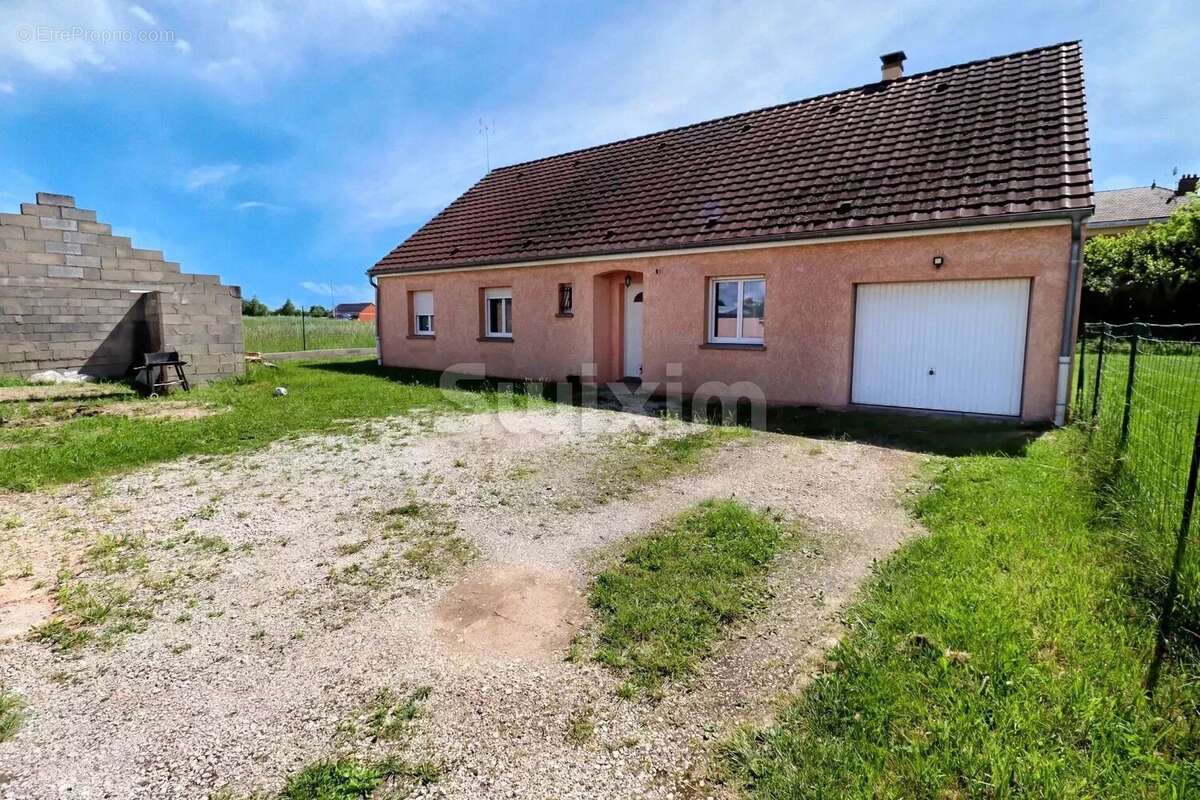 Maison à SAINT-MARCEL