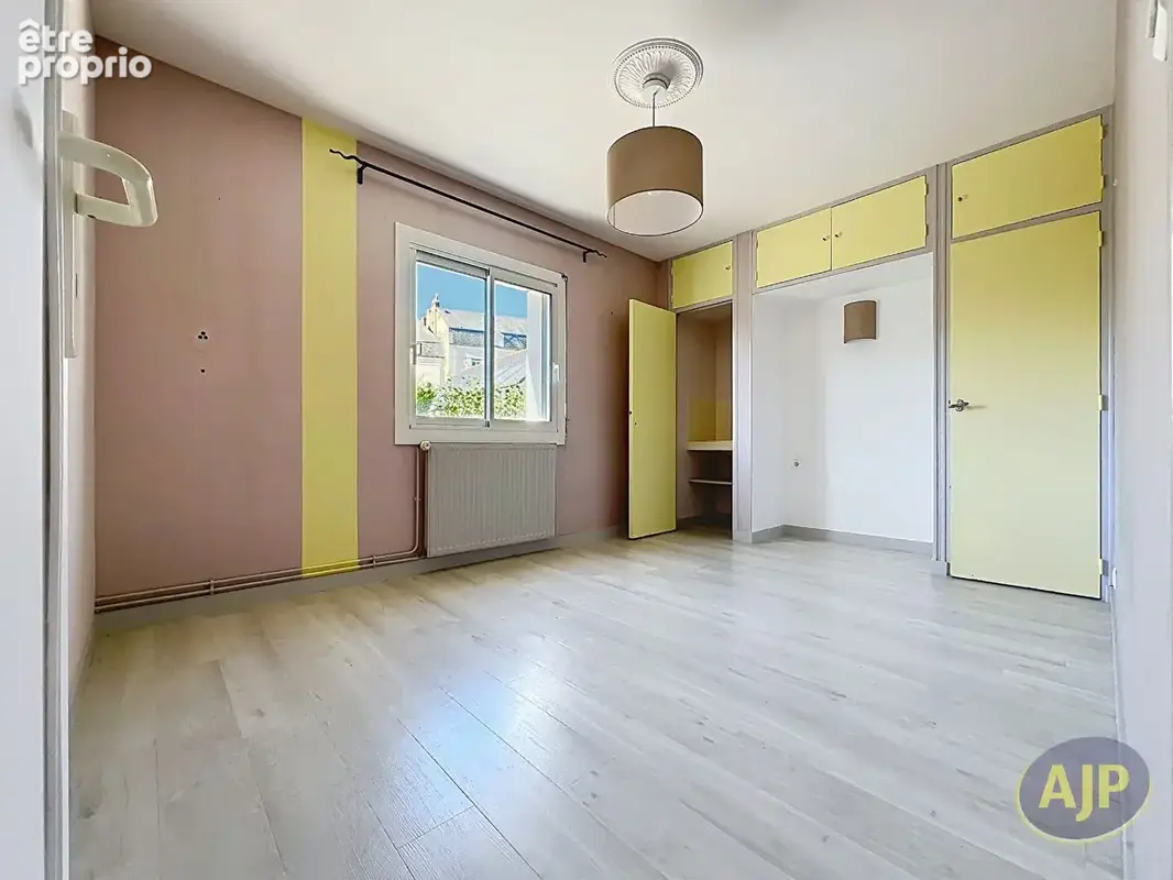 Maison 8 pièces 230 m² à vendre à Segre (49500) - photo 8