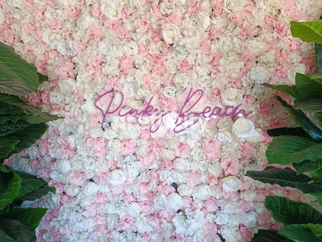 Commerce à VALRAS-PLAGE