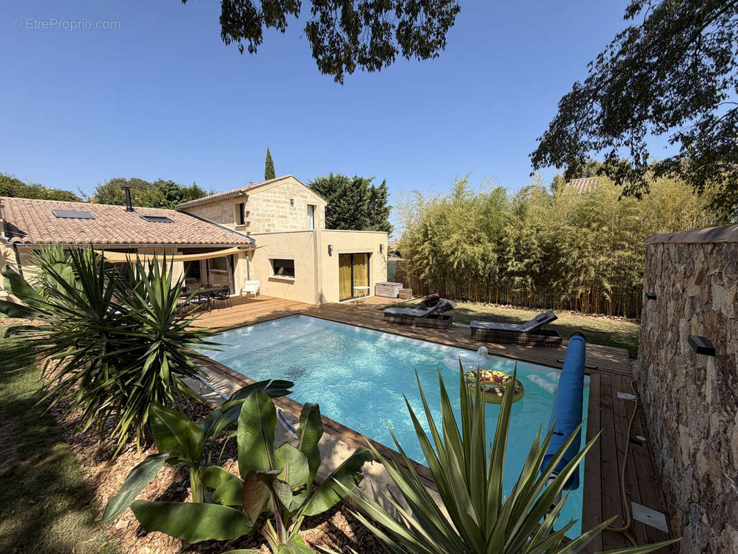 Magnifique Mas de village 155m2 sur 840m2 de terrain clos avec piscine - photo 23