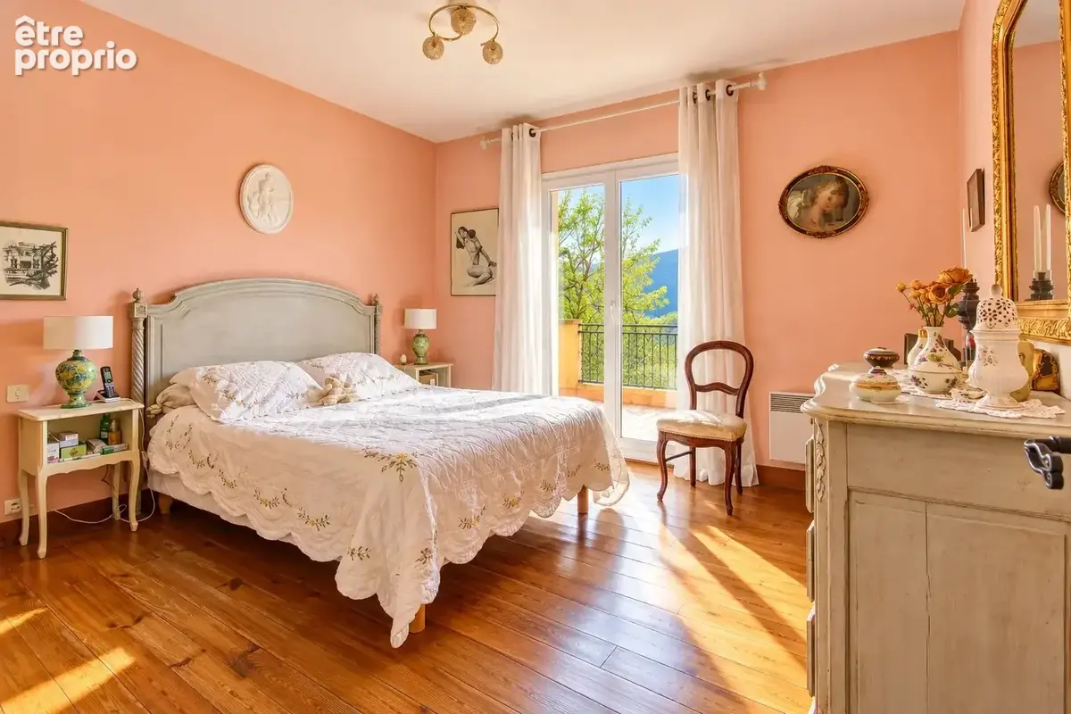 Saint Antonin//Maison 147 M²//5 Pièces//Terrain 662 M² - photo 5