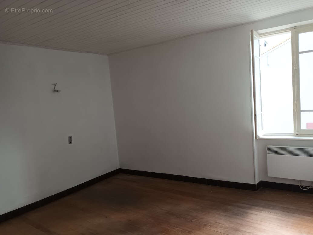 Maison à VILLARDONNEL