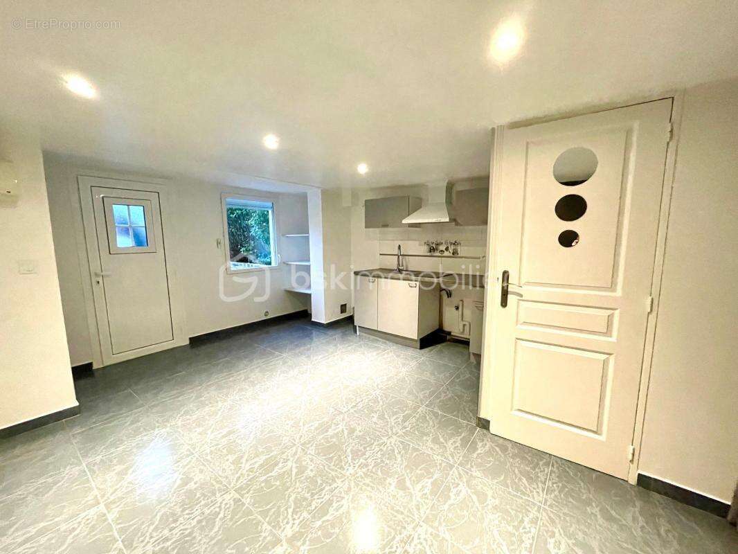 Appartement à LA VILLE-DU-BOIS