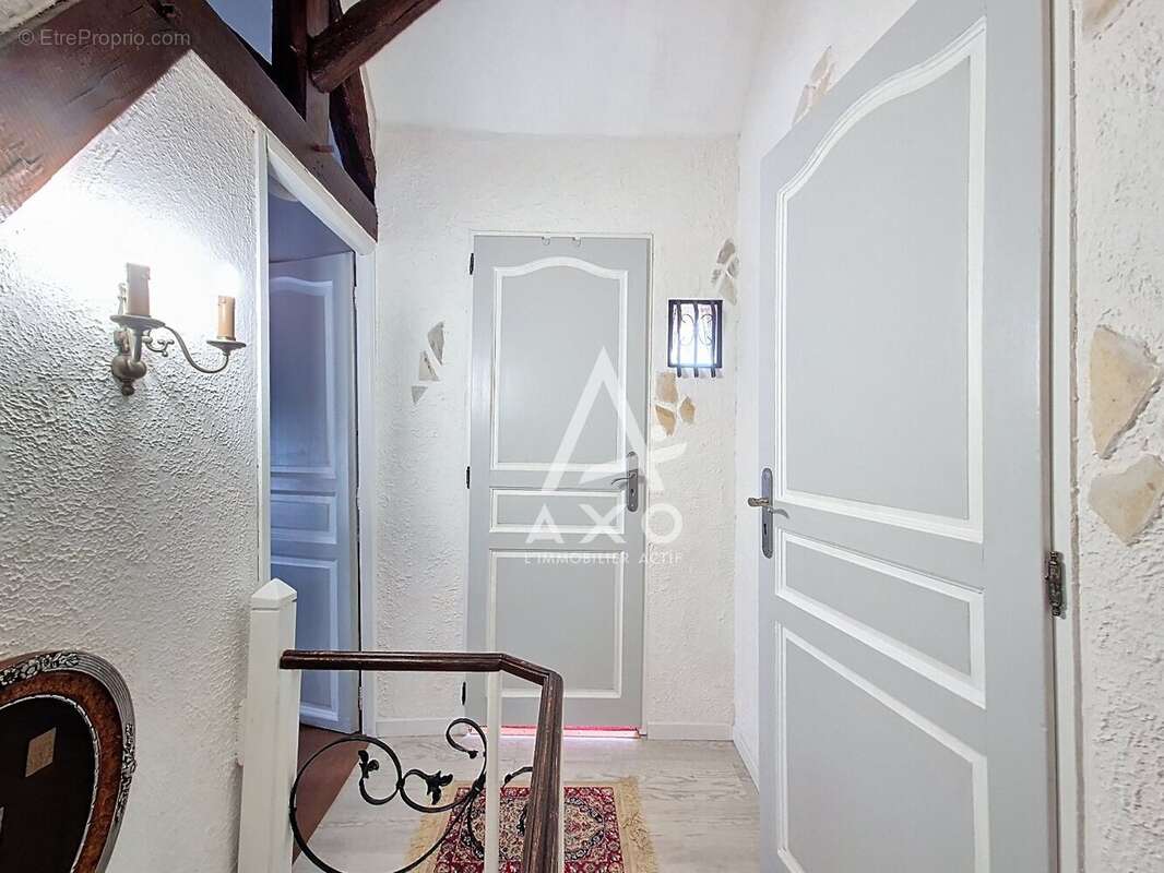 Maison à LACHAPELLE-AUX-POTS