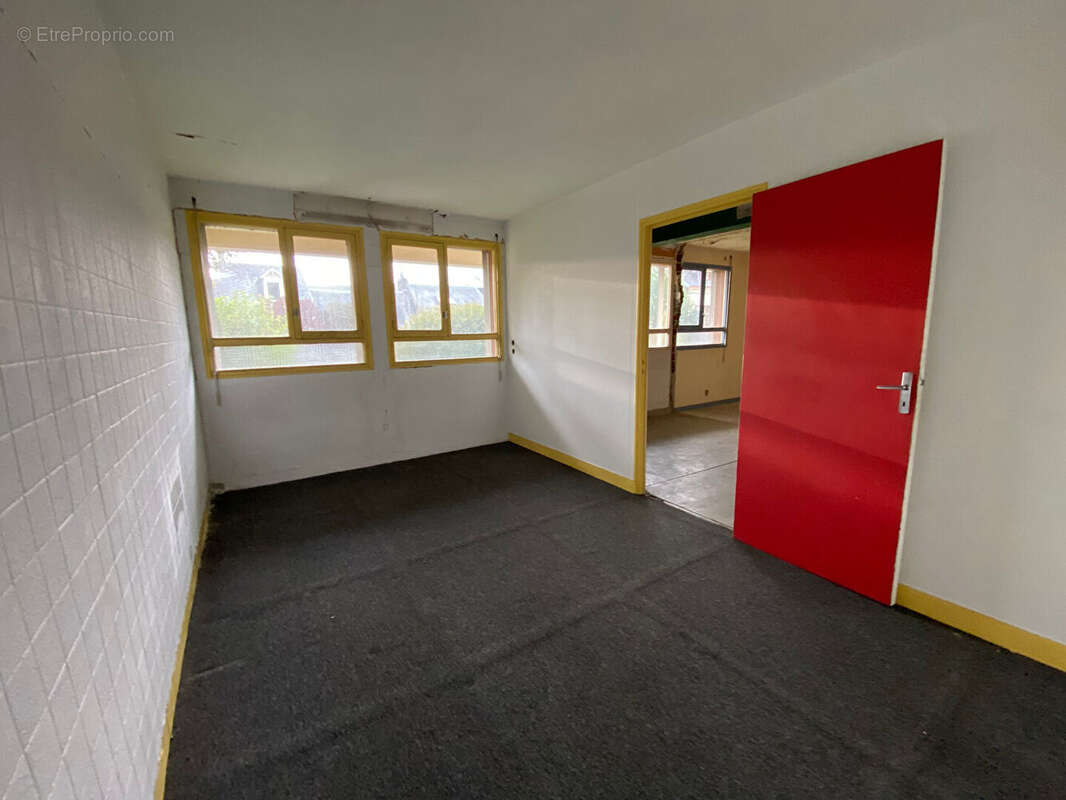 T3 a renover - deville-les-rouen - photo 2