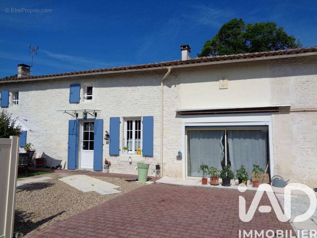 Photo 1 - Maison à PREGUILLAC