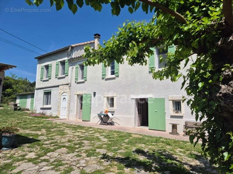 Maison à LES MAGES