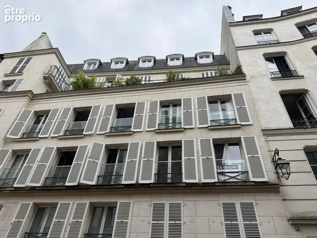 Paris iv. hotel de ville. studio 31m² - photo 10