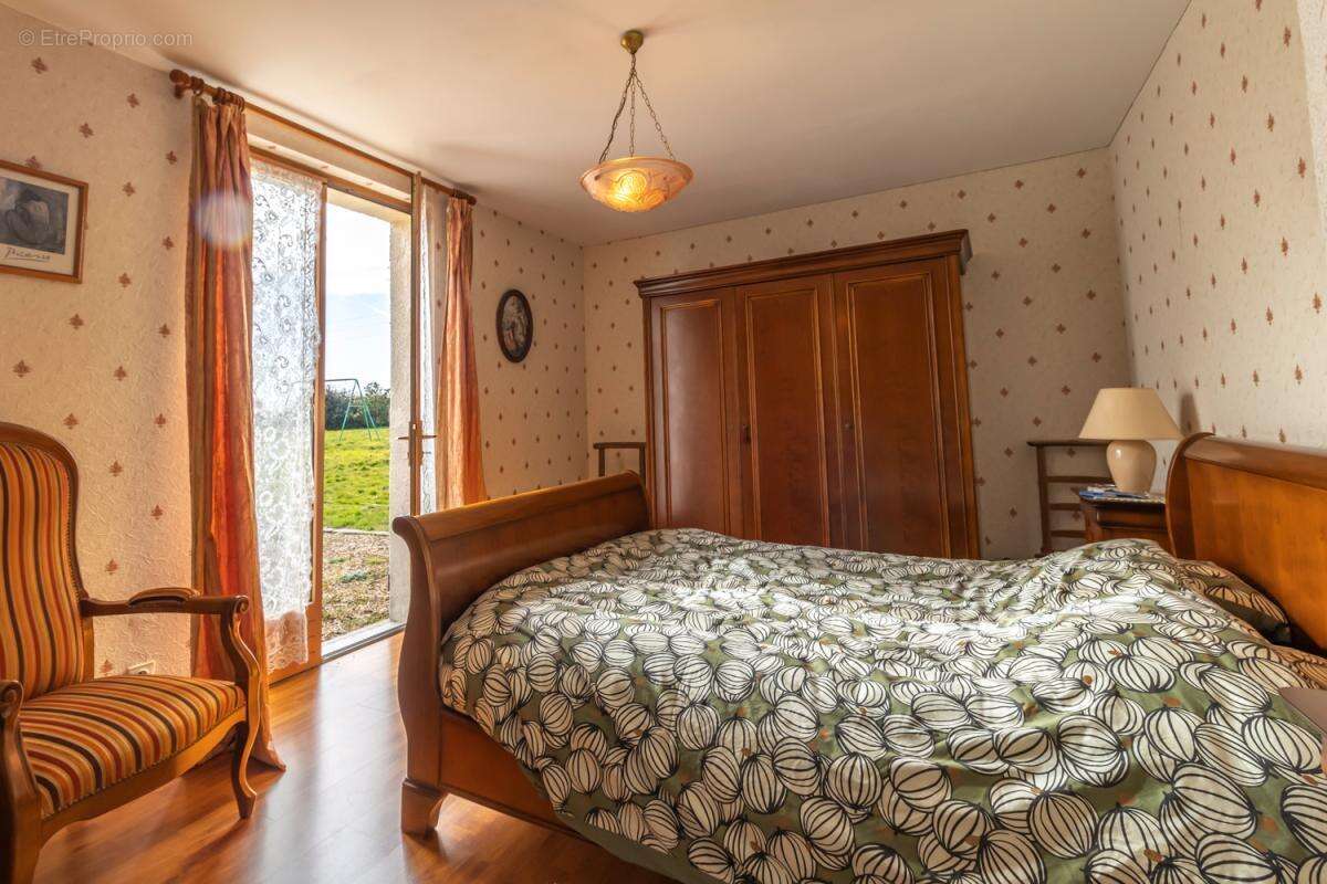 Maison Dun Le Poelier 8 pièce(s) 161.84 m2 - photo 10