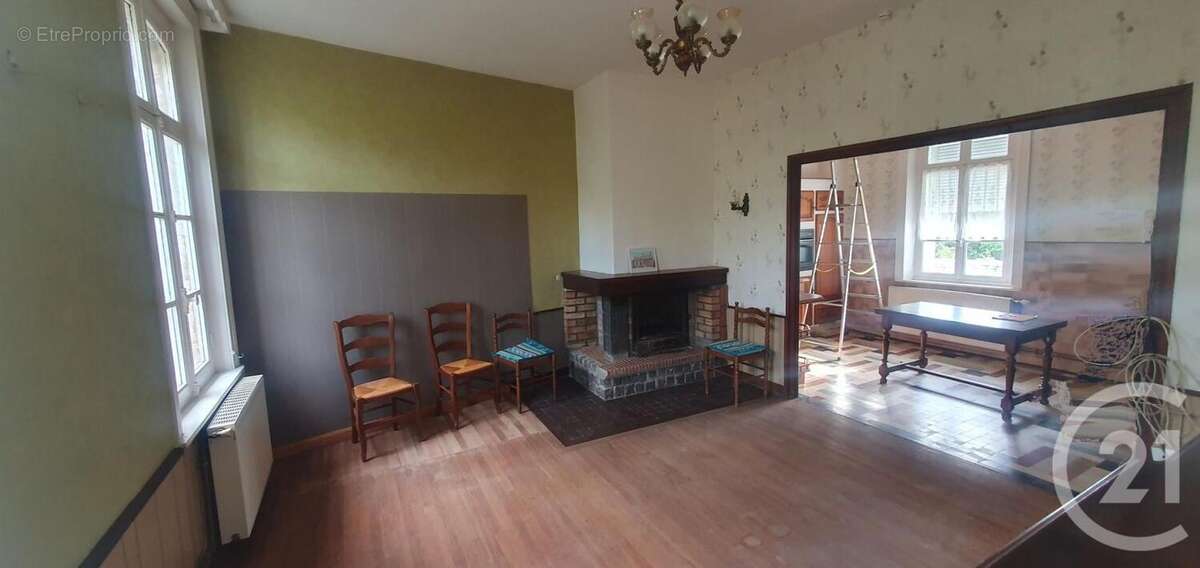 Maison à MAINTENAY