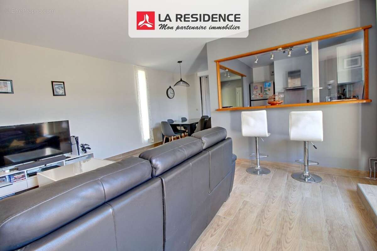 Appartement 90 m² à Cergy  - photo 5