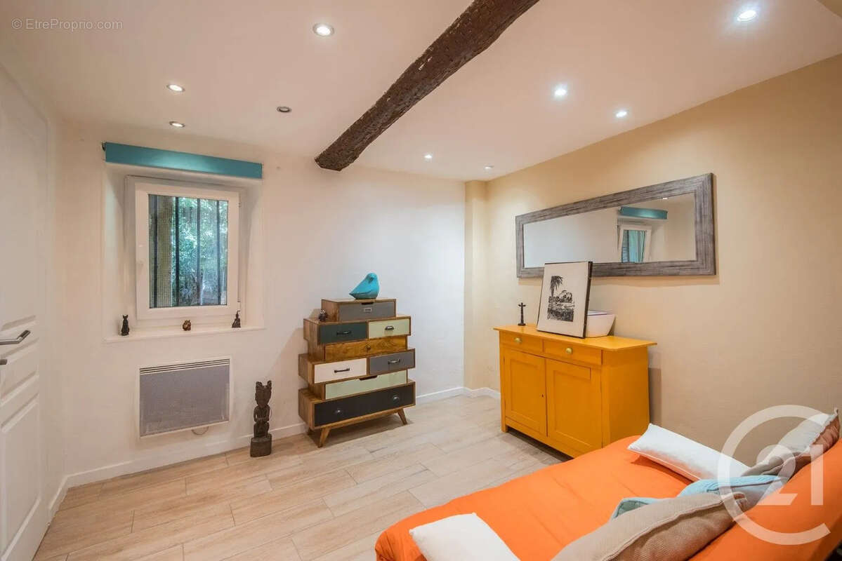Appartement à VILLENEUVE-LOUBET