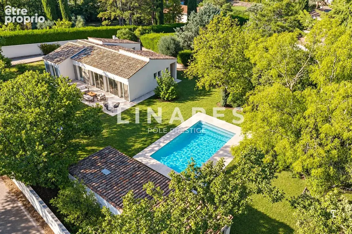 LES BASTIDES – Maison plain-pied de 150m2 - Piscine - Terrain 2000m2 - 13100 Aix-en-Provence/Puyricard - photo 3