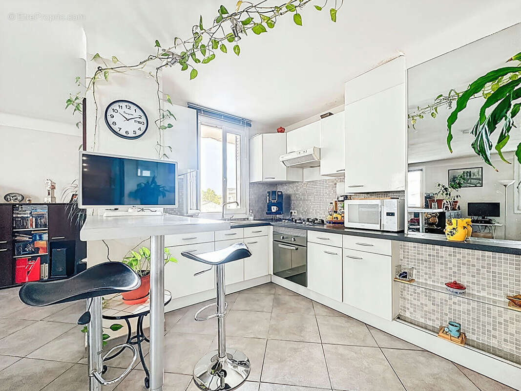 Appartement à MARSEILLE-13E