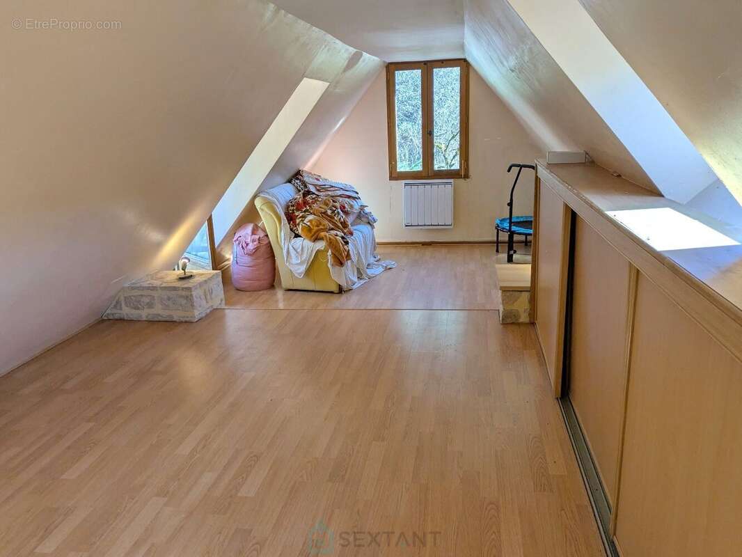Ancien moulin en pierre de 160 m² avec piscine. - photo 14
