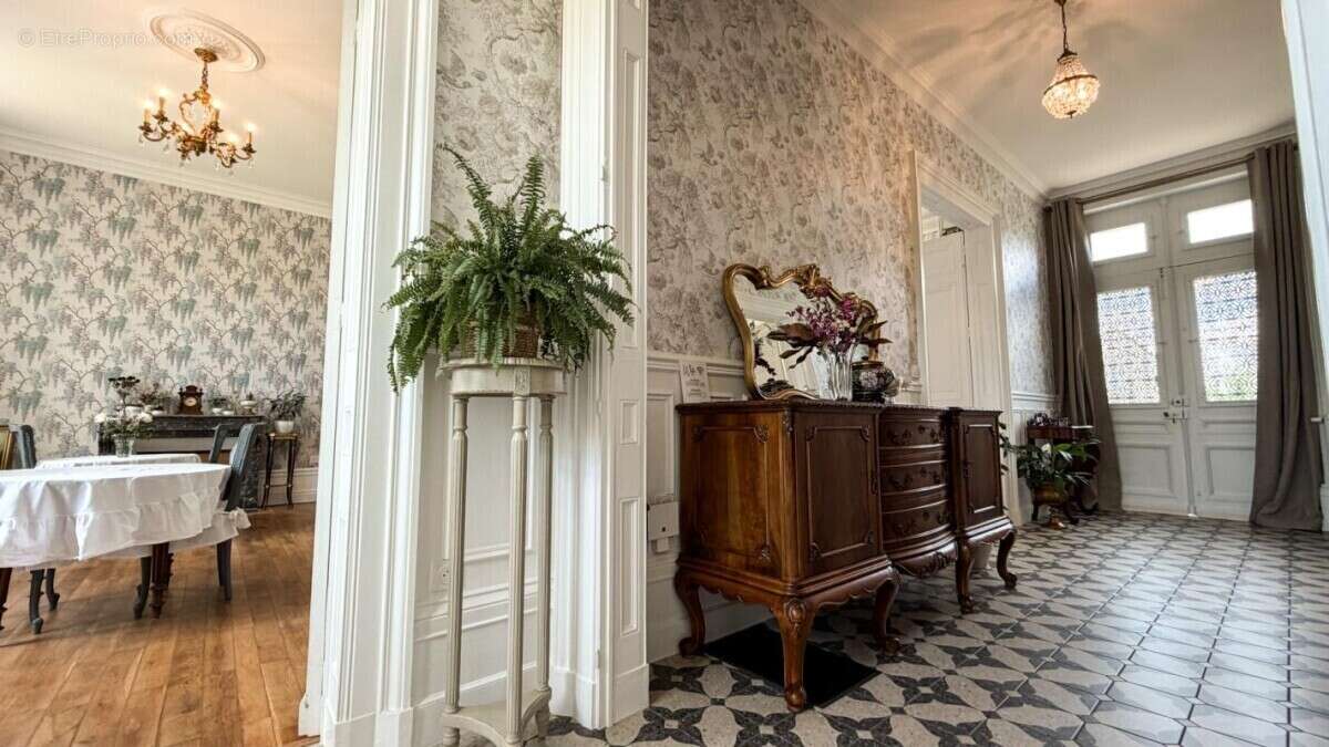 Maison à CHATELLERAULT