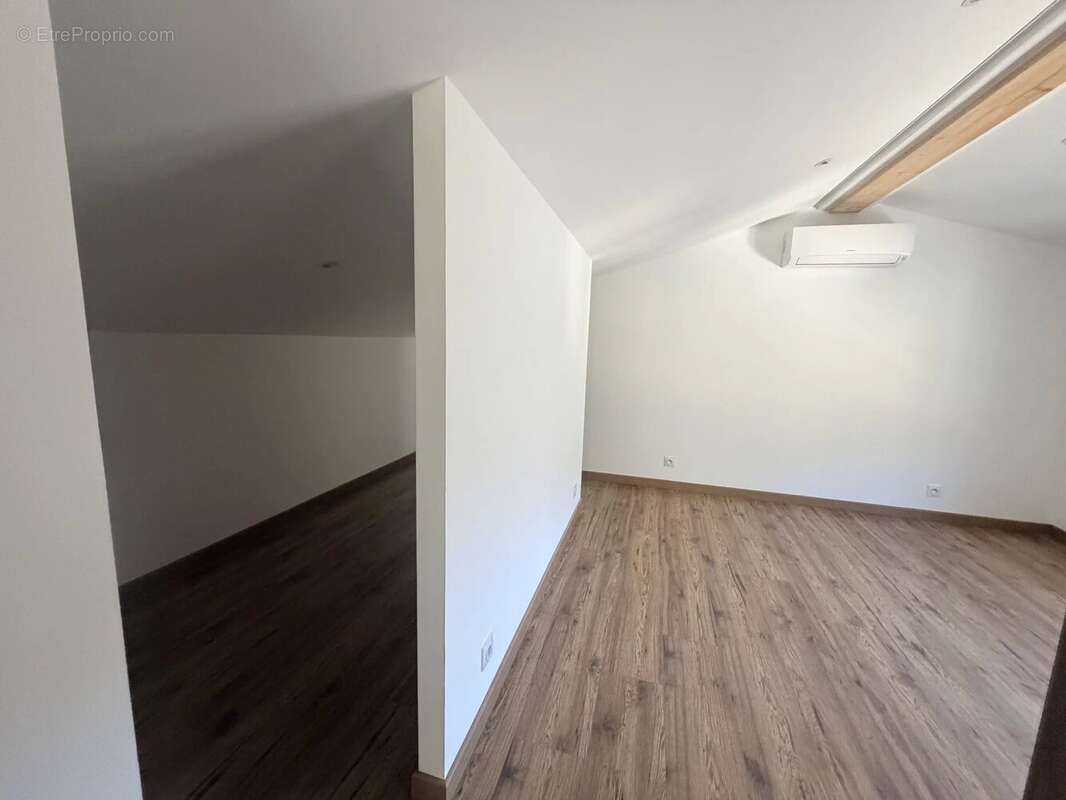 Maison à TOURRETTE-LEVENS