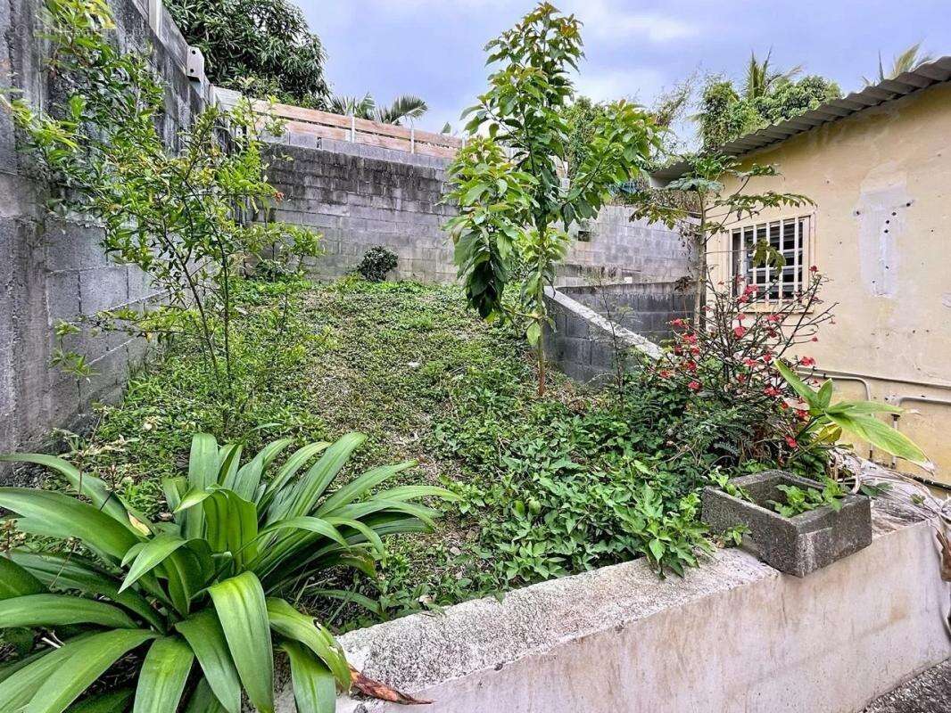 Maison à L&#039;ETANG-SALE