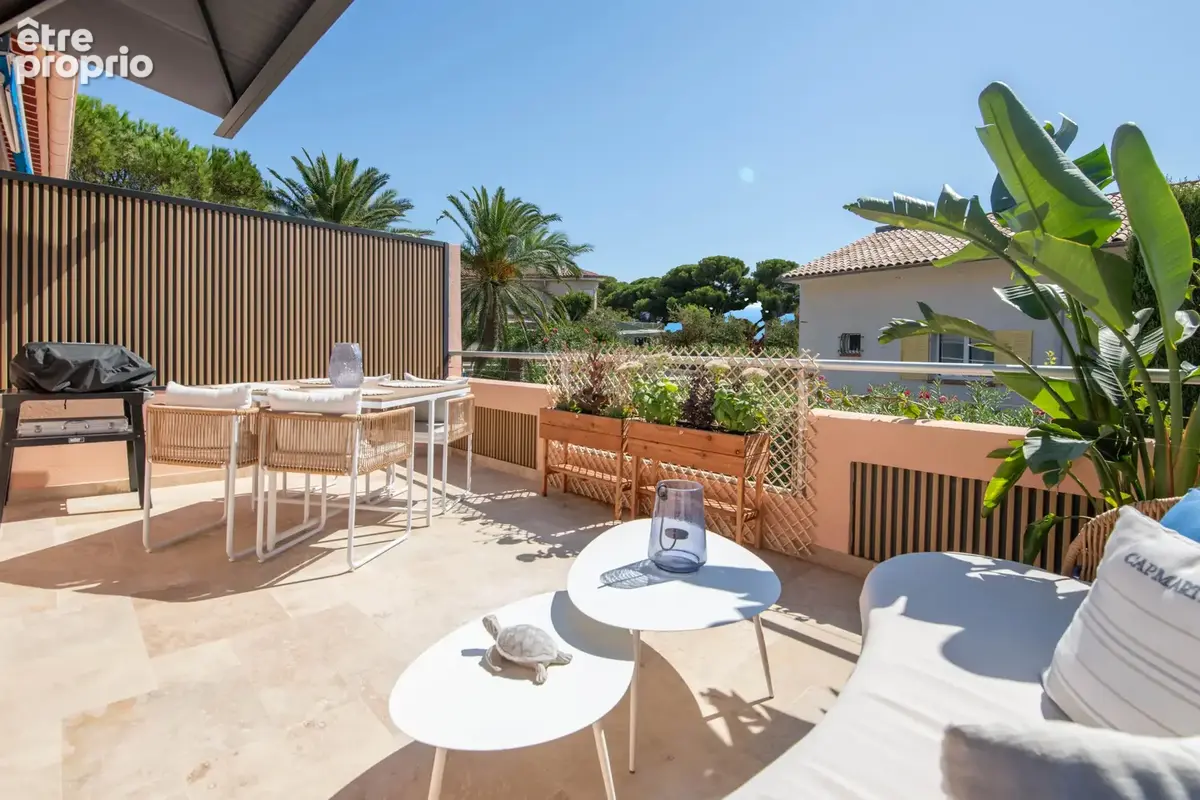 Coup de cœur – mazet rénové 87 m² – centre des issambres – aperçu mer - photo 23