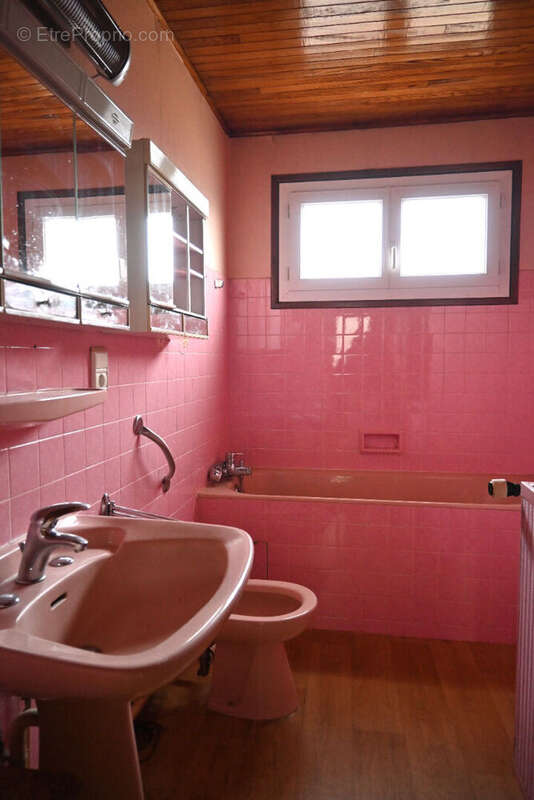 Maison à ANGOUSTRINE-VILLENEUVE-DES-ESCALDES