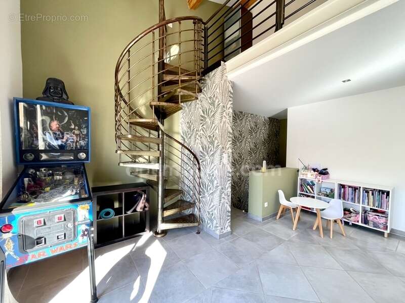 Maison contemporaine avec appartement indépendant et garage - Aigues-Mortes - photo 7