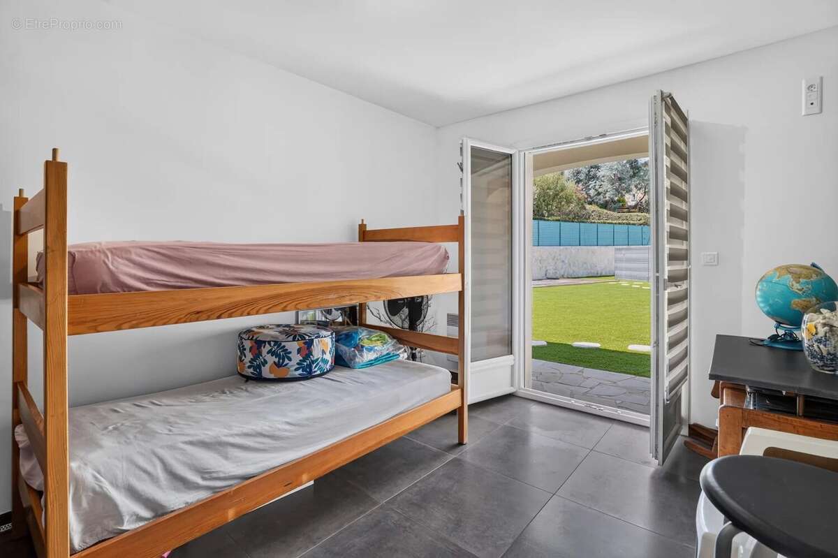 Cannes vente villa 6 pièces avec piscine - photo 14