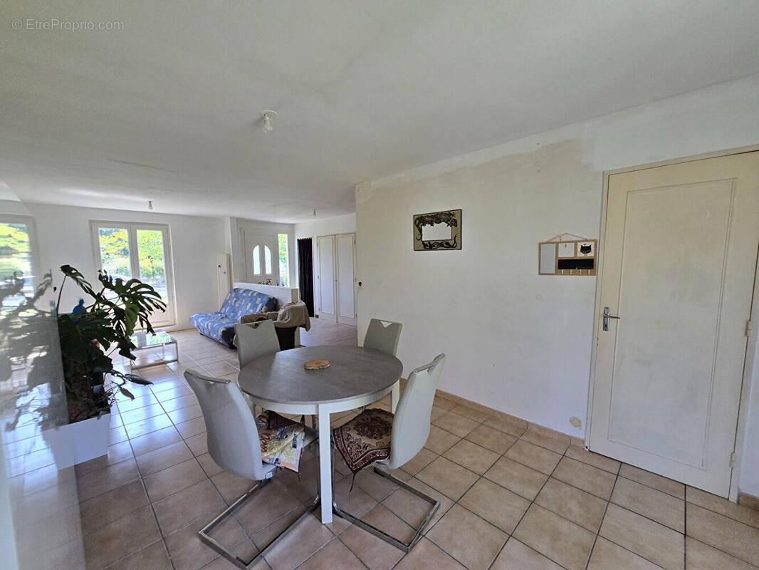 Maison à LA MONTAGNE