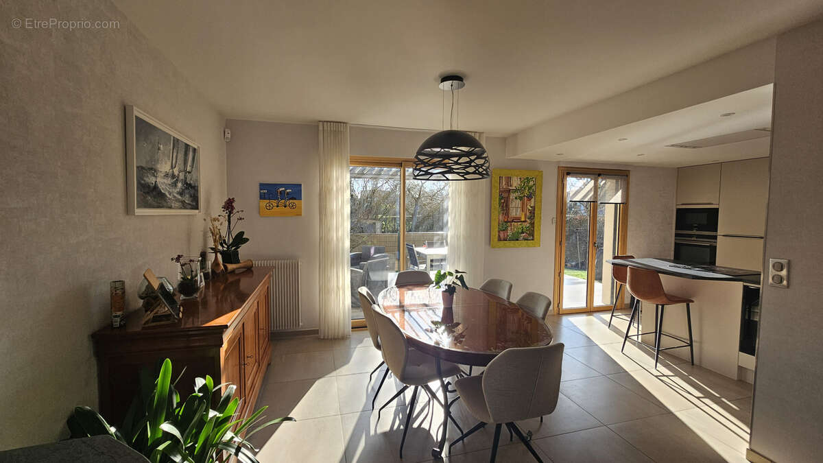 Maison à SAINT-ERBLON