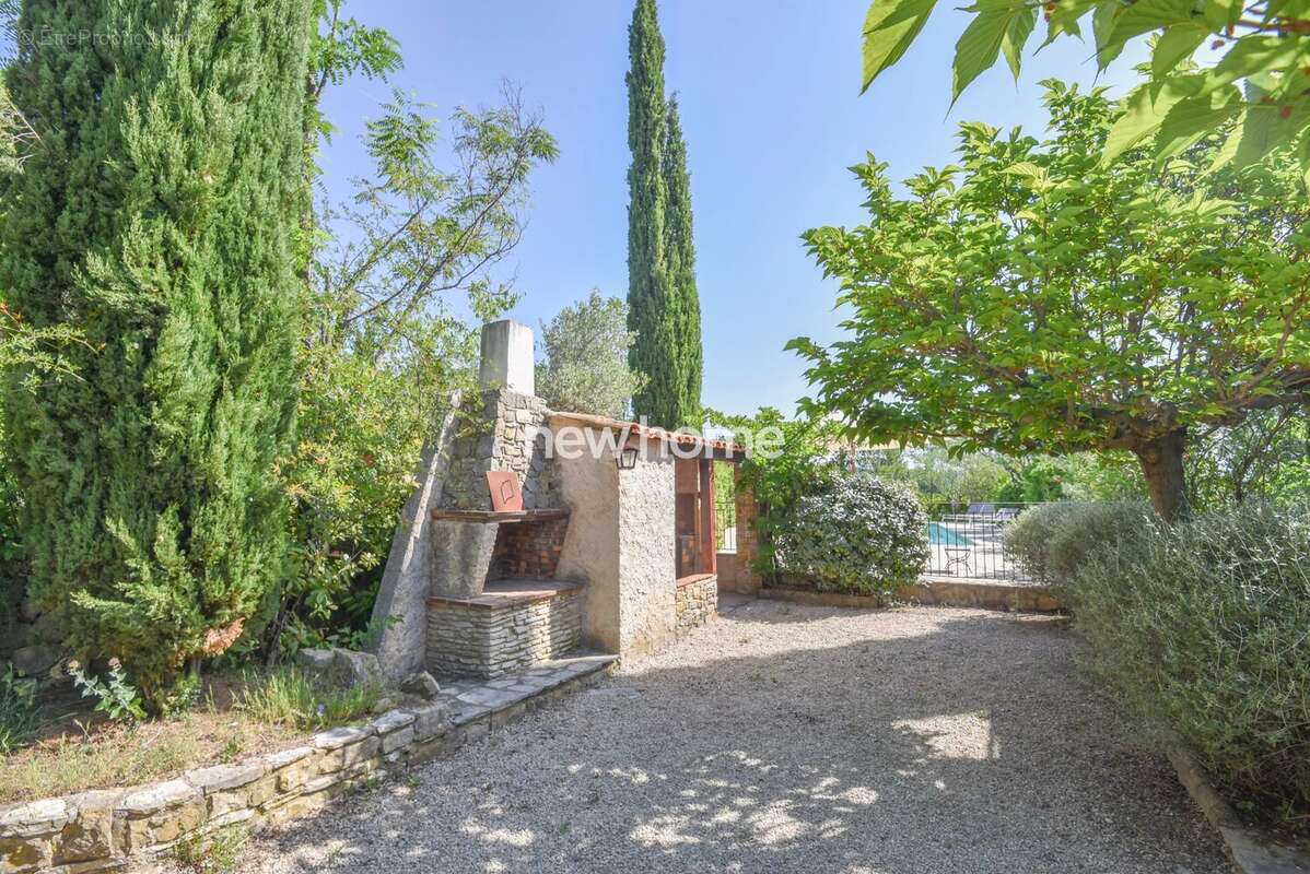 Maison à LORGUES