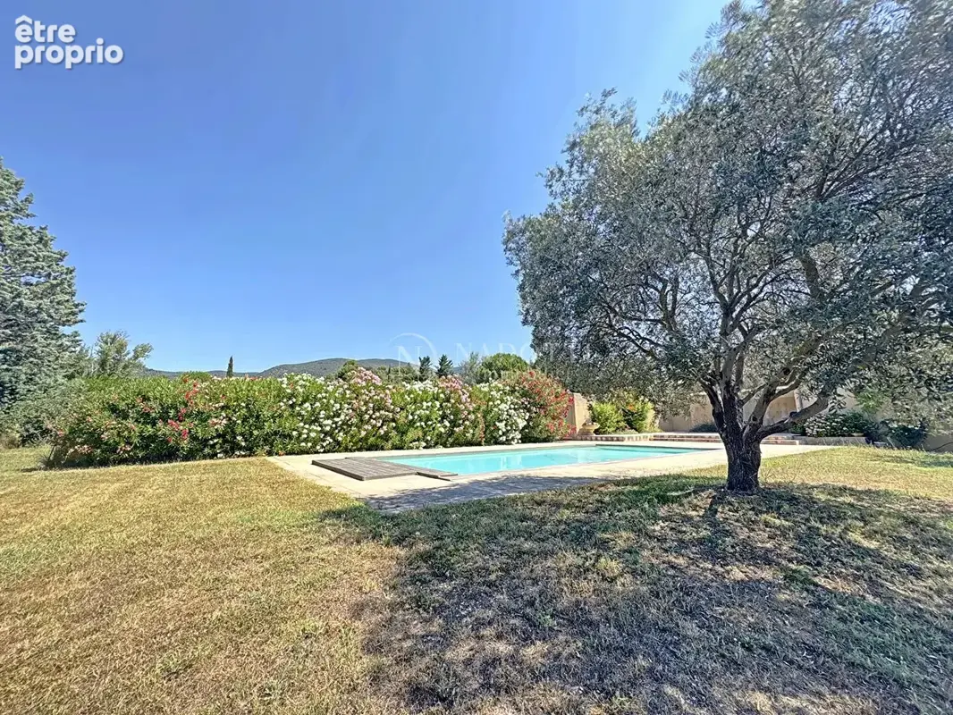 Lourmarin au coeur du Luberon - Villa avec piscine à 10mn à pied du village - photo 3