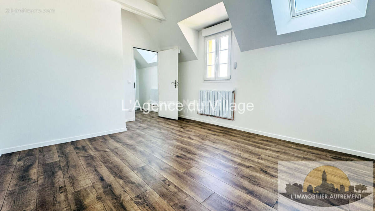 Maison à SAINTE-GENEVIEVE