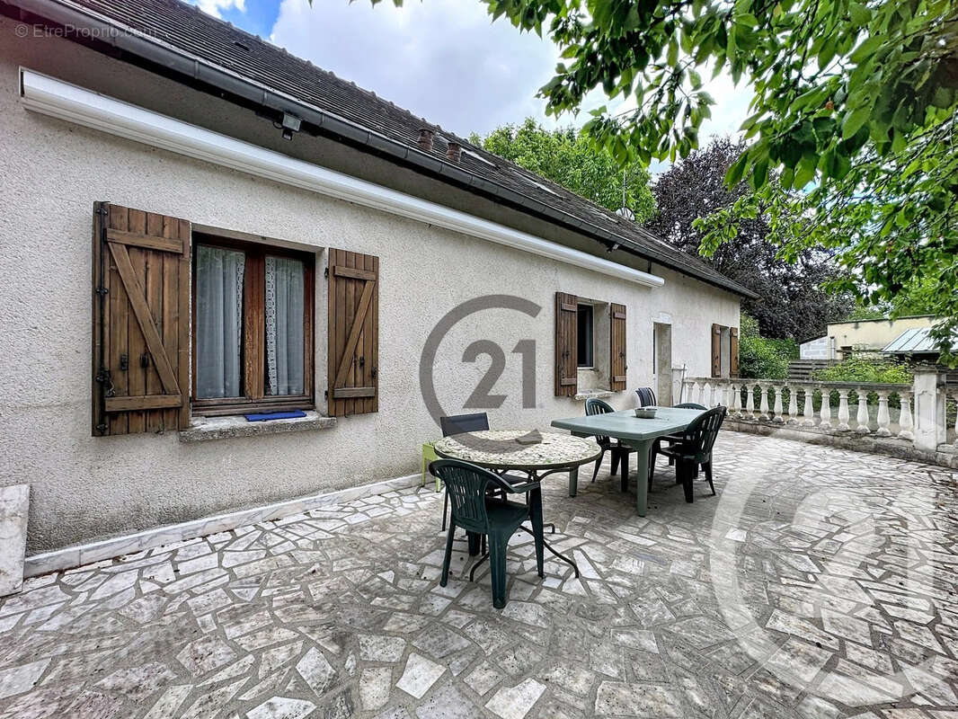 Maison 197 m² à Esmans  - photo 13