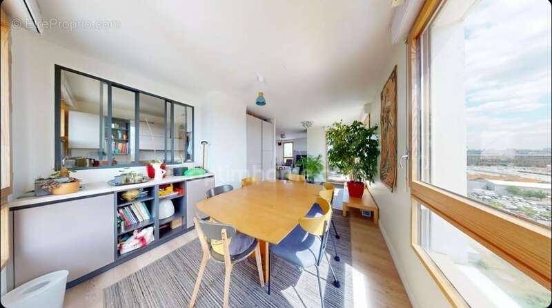 Aubervilliers (93) - front populaire - 5 pieces - 3 chambres - 110m2 - beaux volumes - lumineux - etage eleve - vue degagee - te - photo 8
