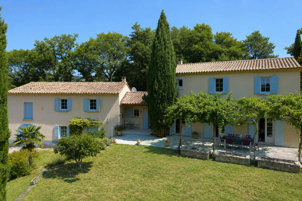 Maison à LE BARROUX