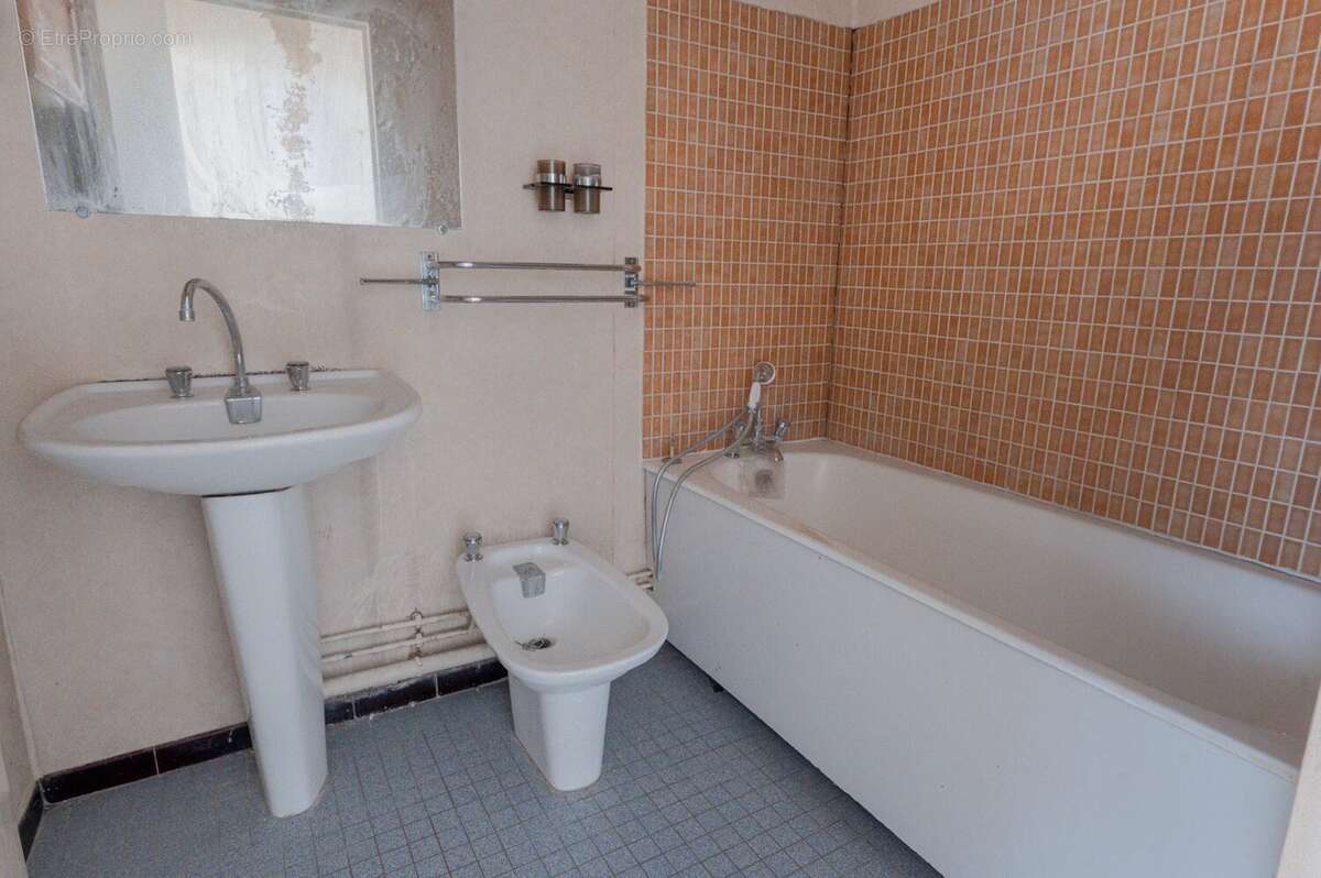 Appartement à IVRY-SUR-SEINE