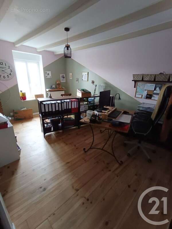 Maison à CHENAC-SAINT-SEURIN-D&#039;UZET