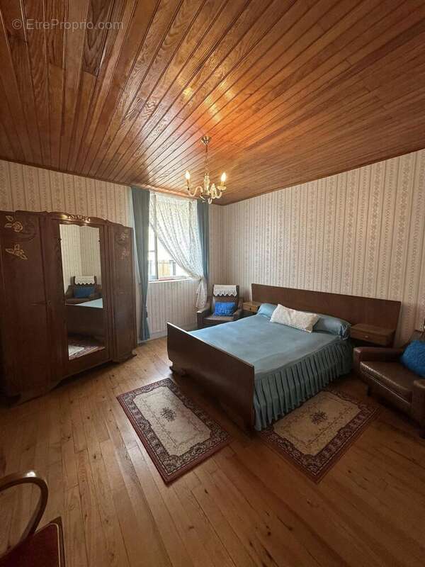 Maison 110 m² à Laprade  - photo 8