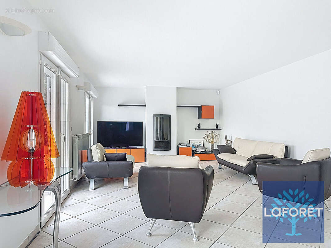 Maison à SOISY-SUR-SEINE