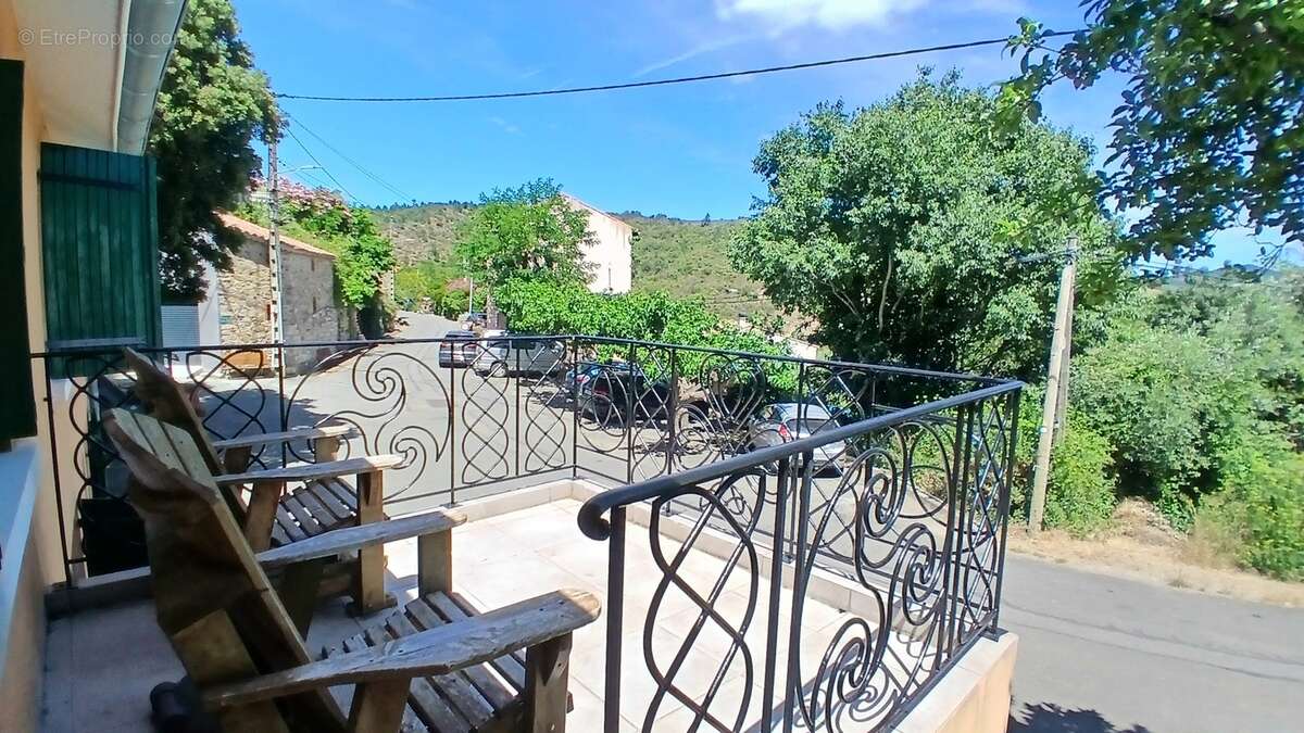 Maison à ROQUEBRUN