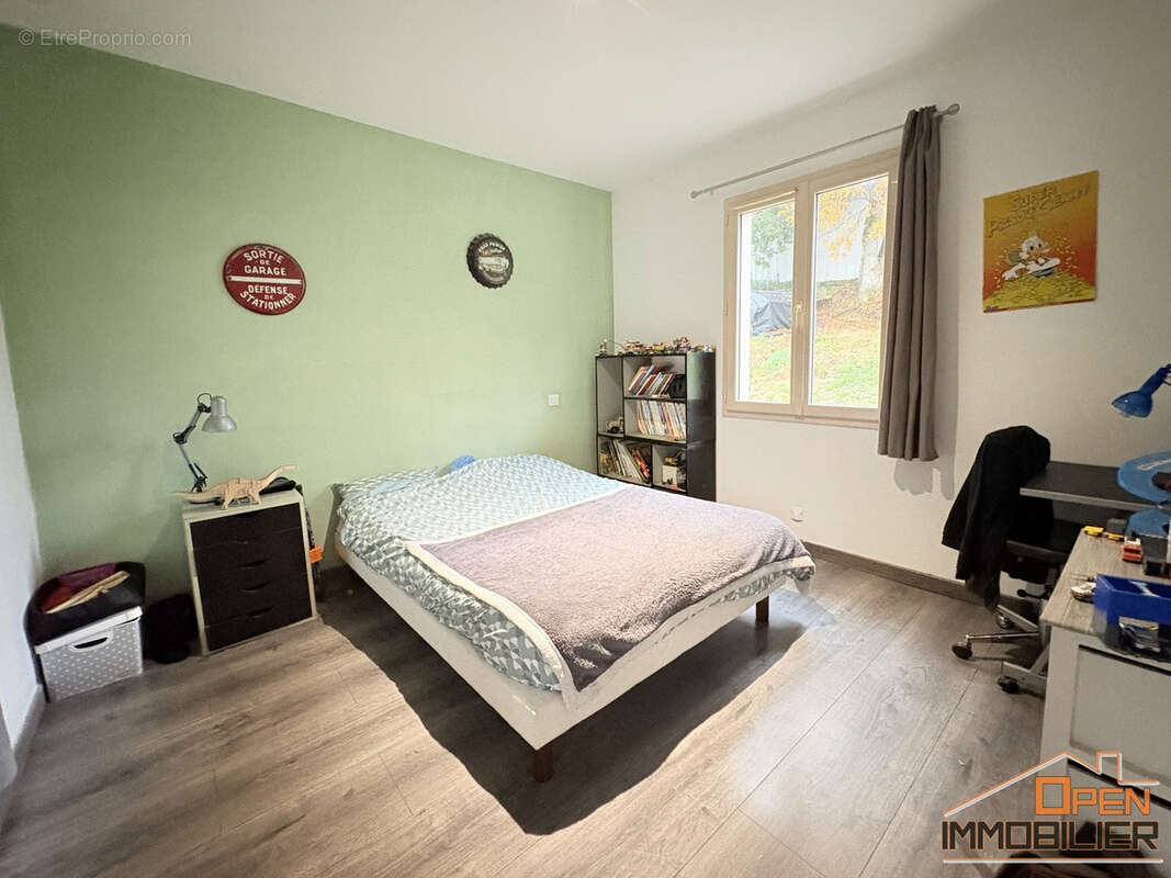 Maison à CARSAC-AILLAC