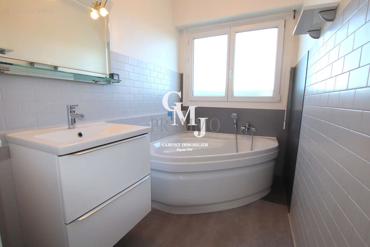 Appartement à SAINT-RAPHAEL