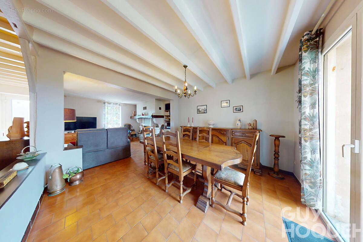 Maison familiale de 157 m² avec dépendance à Hagetmau - photo 4