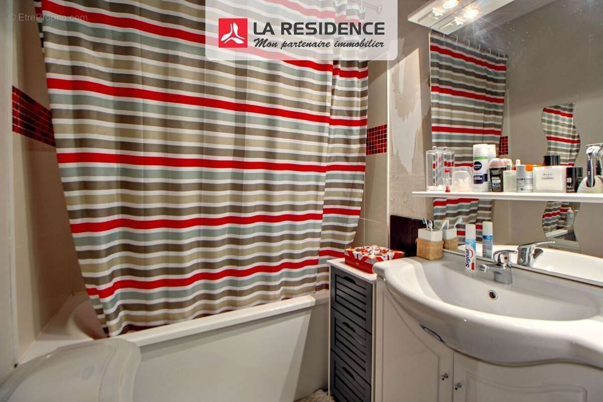 Appartement à VERNEUIL-SUR-SEINE