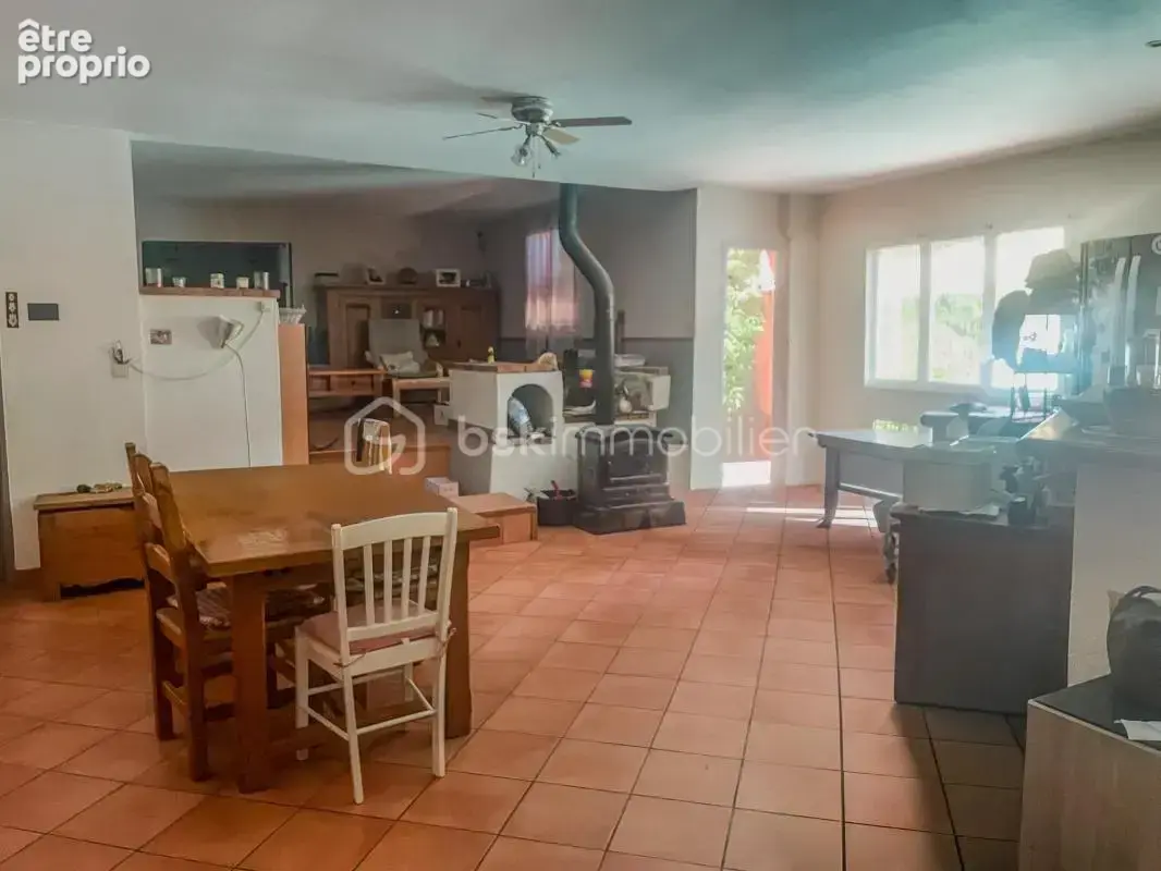 Maison de plain-pied 126 m² – 4 chambres – terrain plat de 5 587 m²-joannas - photo 3