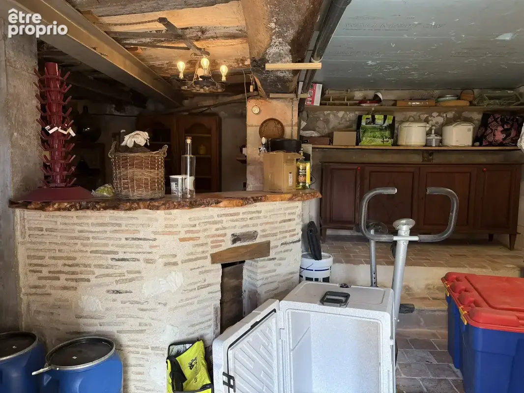 MAISON de 144 m2 sur 2 niveaux et grand garage, dépendances en bordure de Claise. - photo 11
