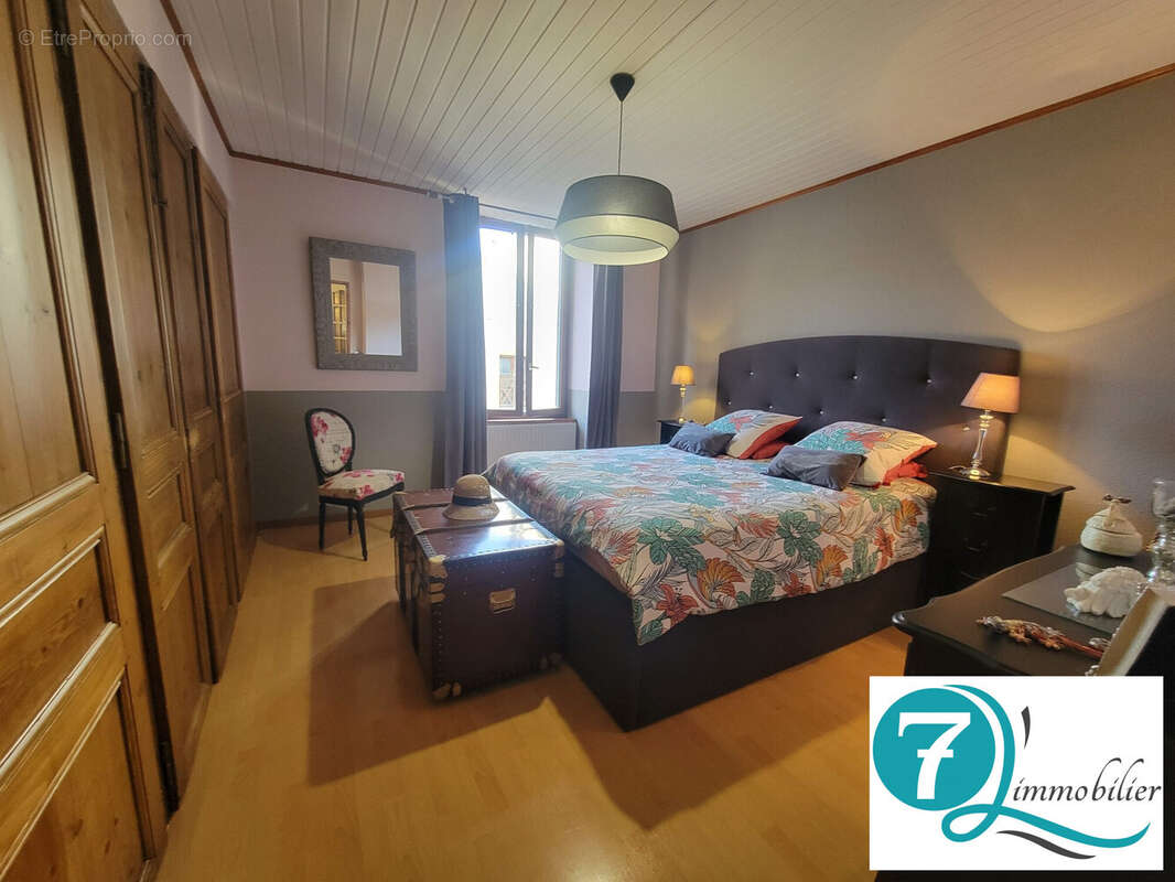 Chambre - Appartement à PONTARLIER