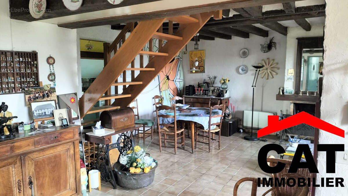 Maison à MONTACHER-VILLEGARDIN